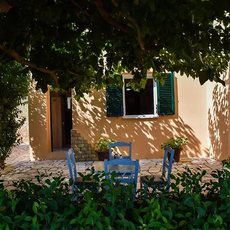 Athina Apartament *