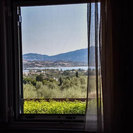 Athina Apartament *